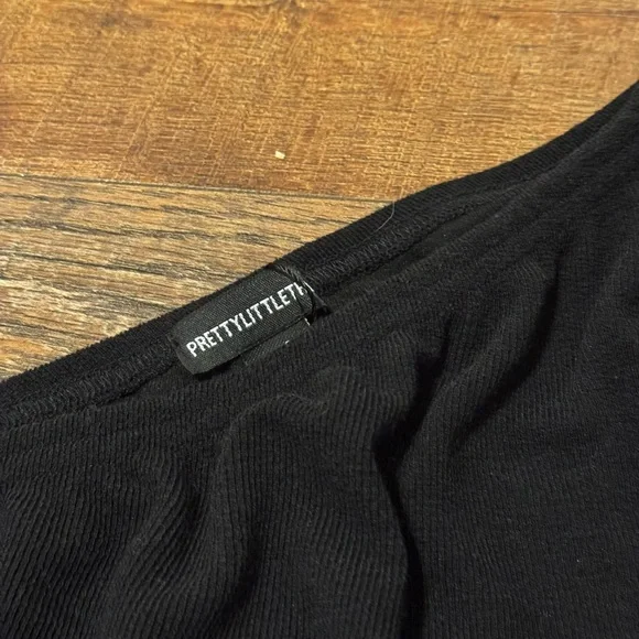 Pretty Little Thing Black Off-Shoulder Dress - Picture 3 of 5